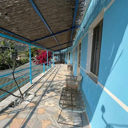 Blue Marli Apartment *